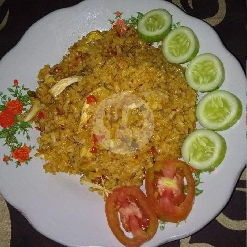 Nasi Goreng Panorama: Rasa yang Menggigit Jiwa di Jantung Cilacap